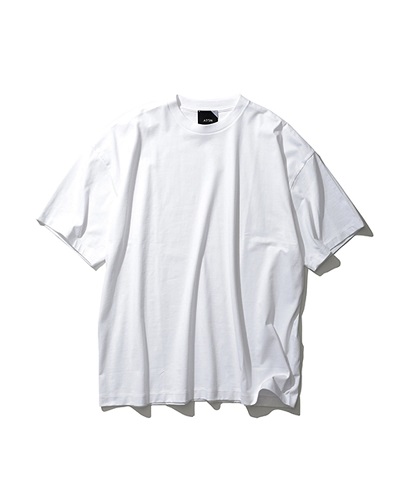白tシャツの夏 秋へのスイッチコーデ レイヤードで魅せるこなれ感 Mellow