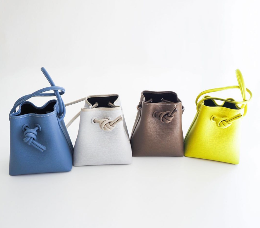 ワントーンコーデはダサい 4つのコツ ピンク カーキのお手本も Mellow ワントーンコーデはダサい 4つのコツ ピンク カーキのお手本も Mellow